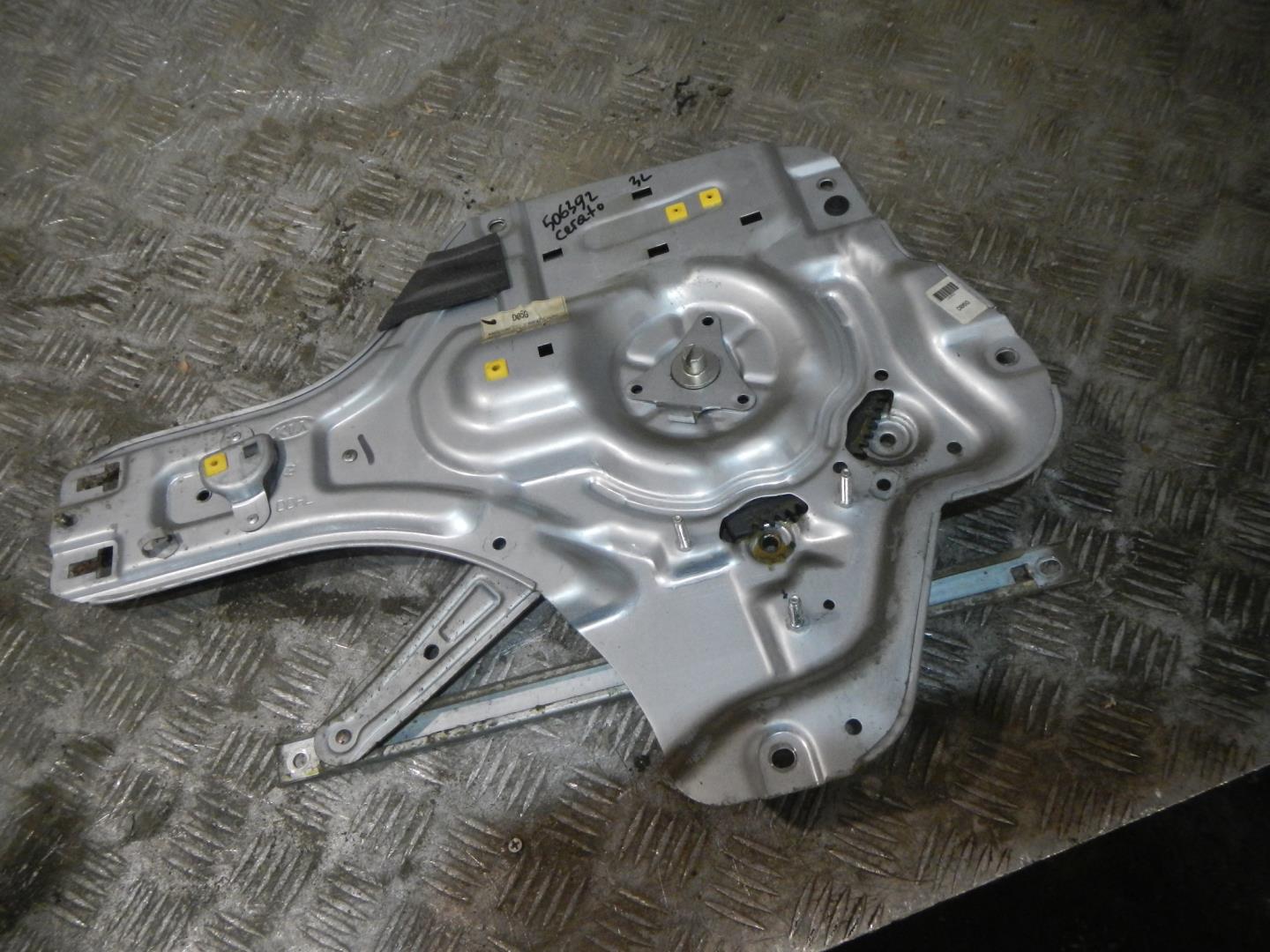 Стеклоподъемник электр. задний левый