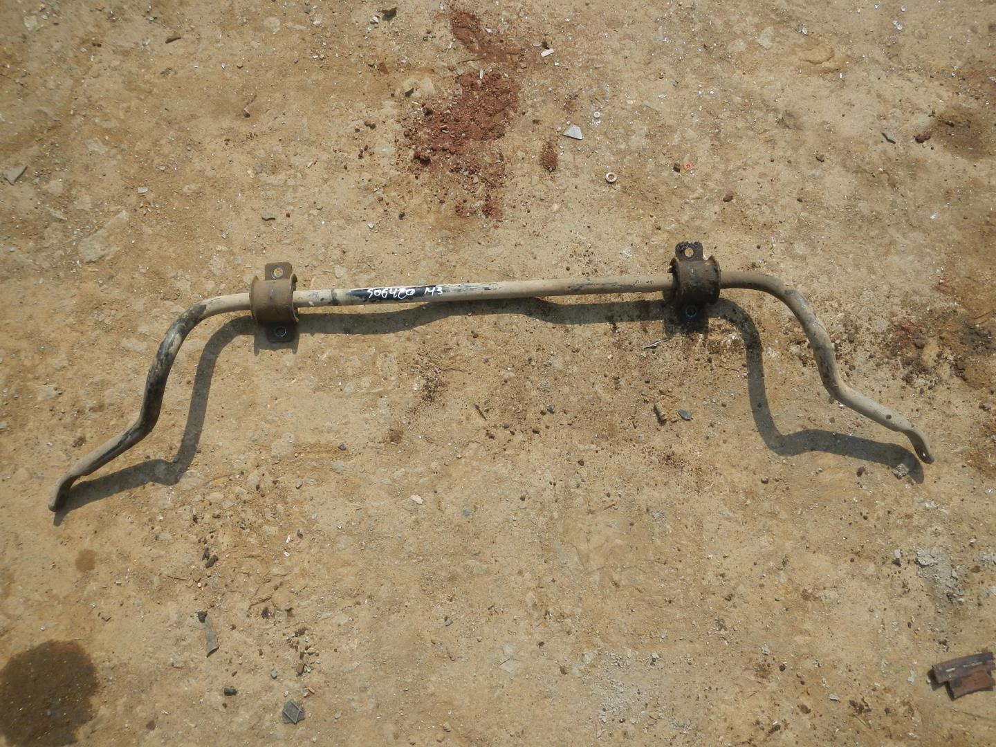 Стабилизатор передний