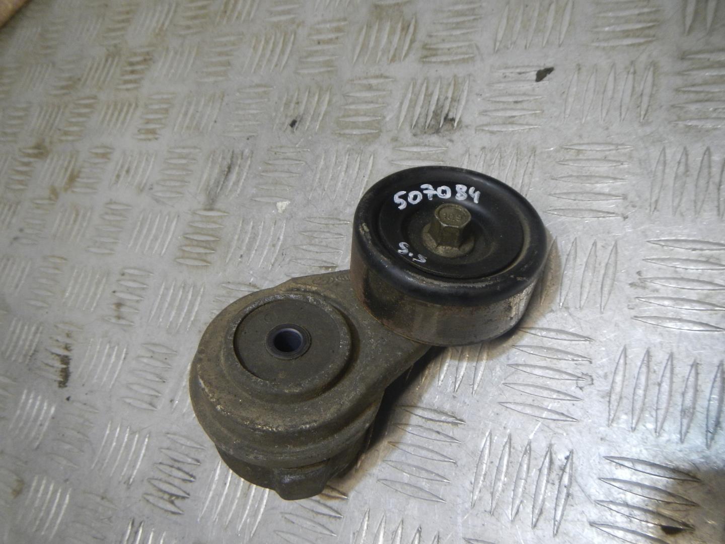 Ролик-натяжитель