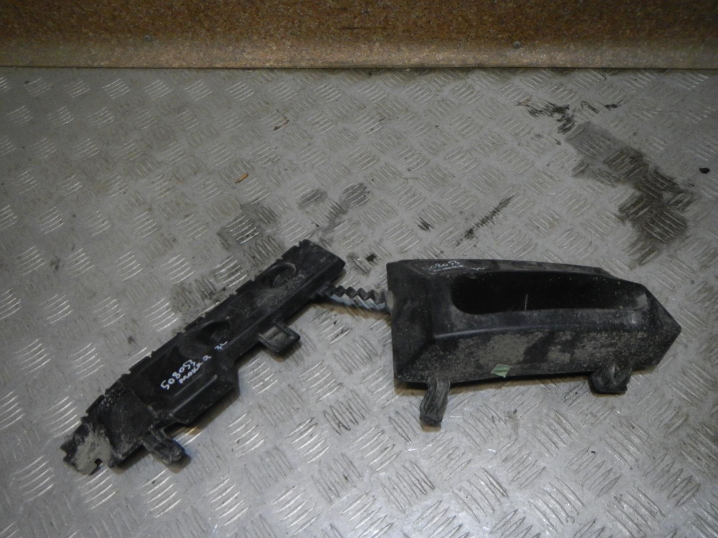 Кронштейн заднего бампера левый