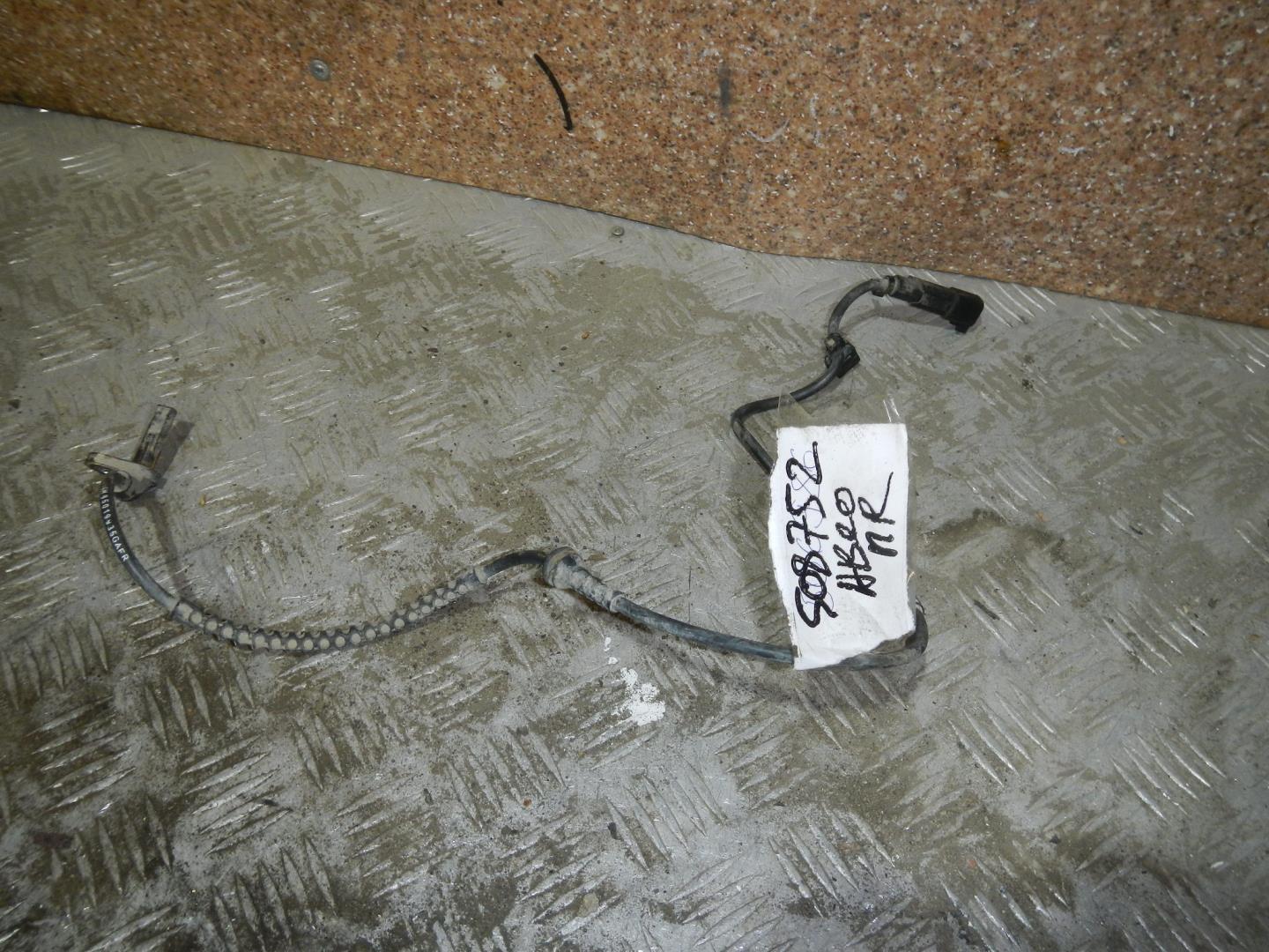 Датчик ABS передний правый