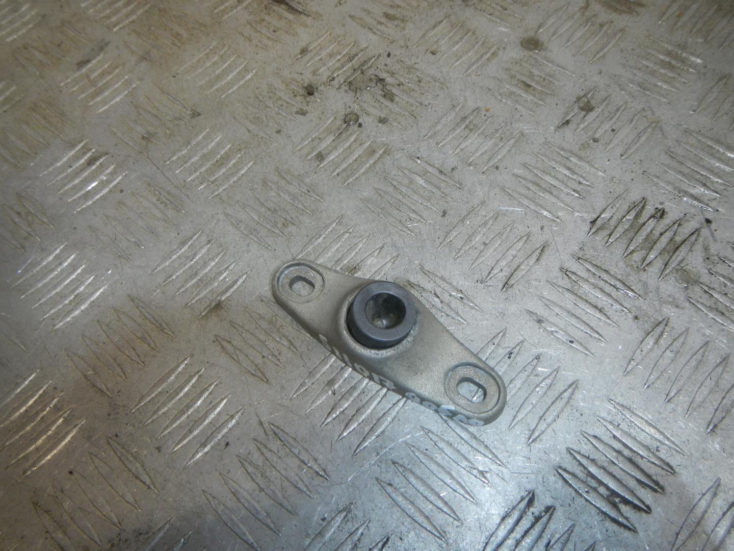 Ответная часть замка двери