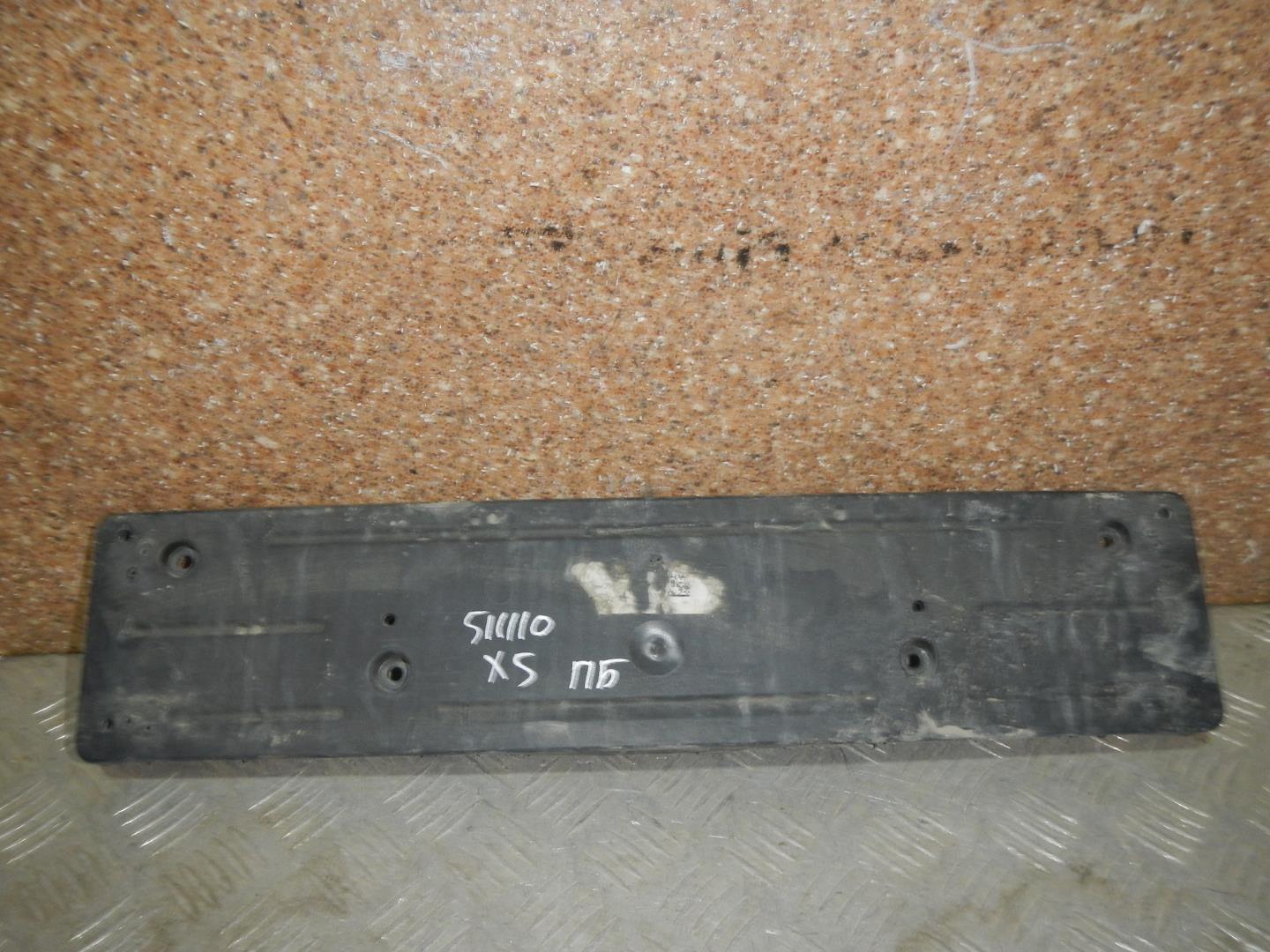 Накладка переднего бампера под номер