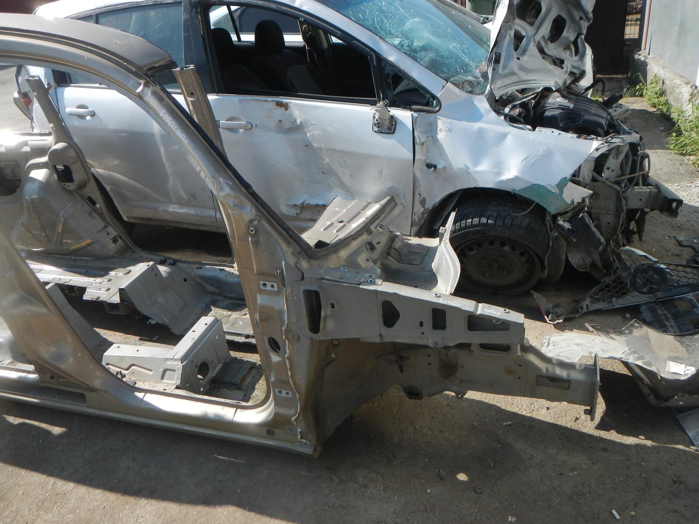 Лонжерон передний правый