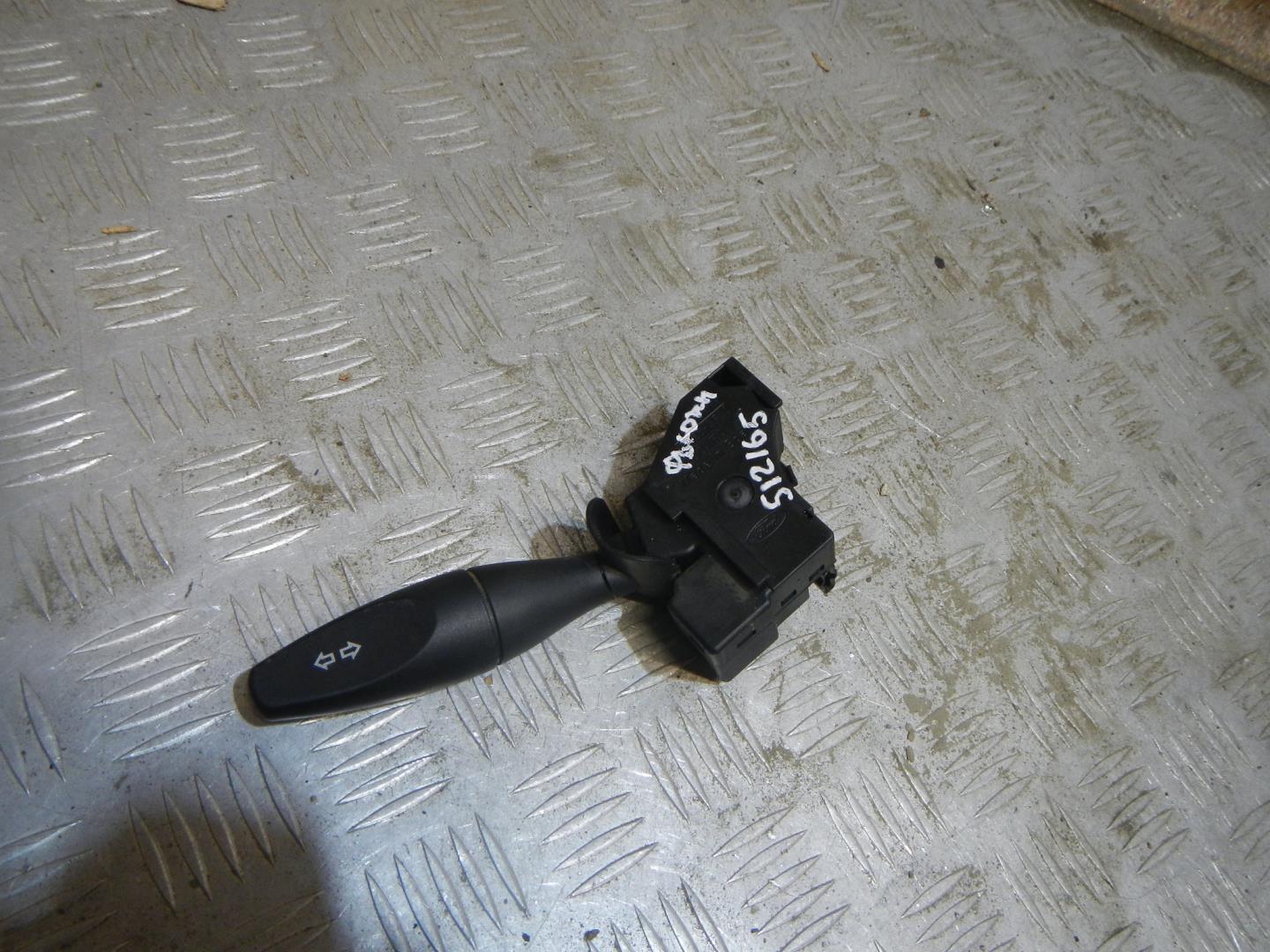 Переключатель поворотов подрулевой