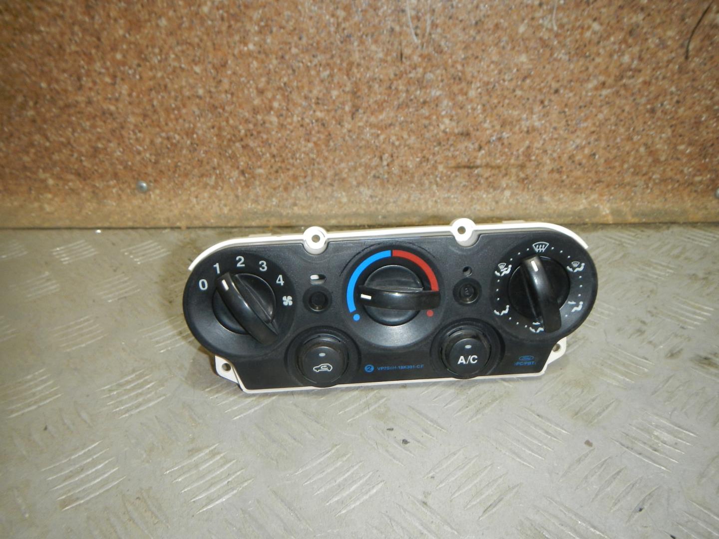 Блок управления климатической установкой