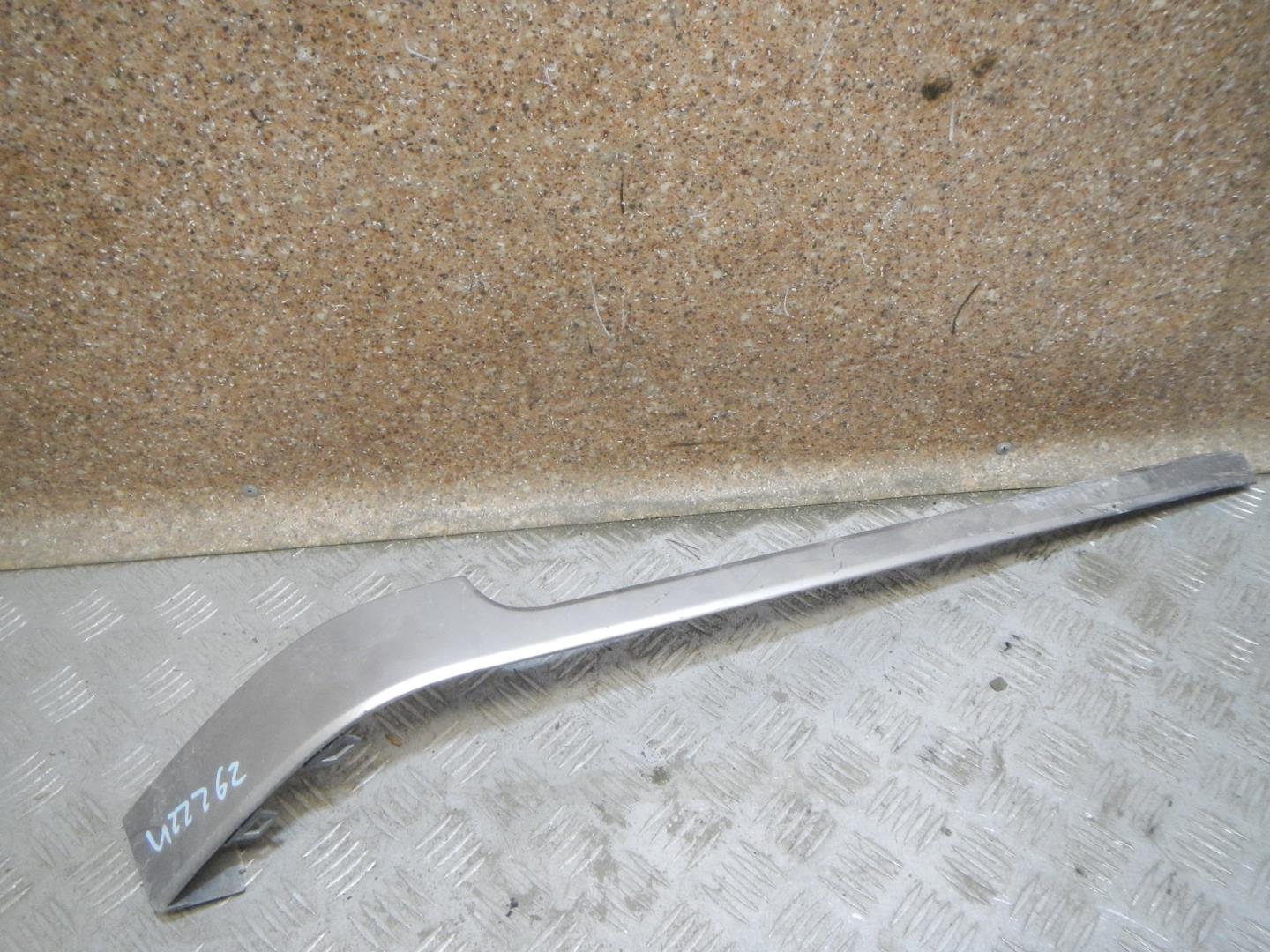 Молдинг заднего бампера