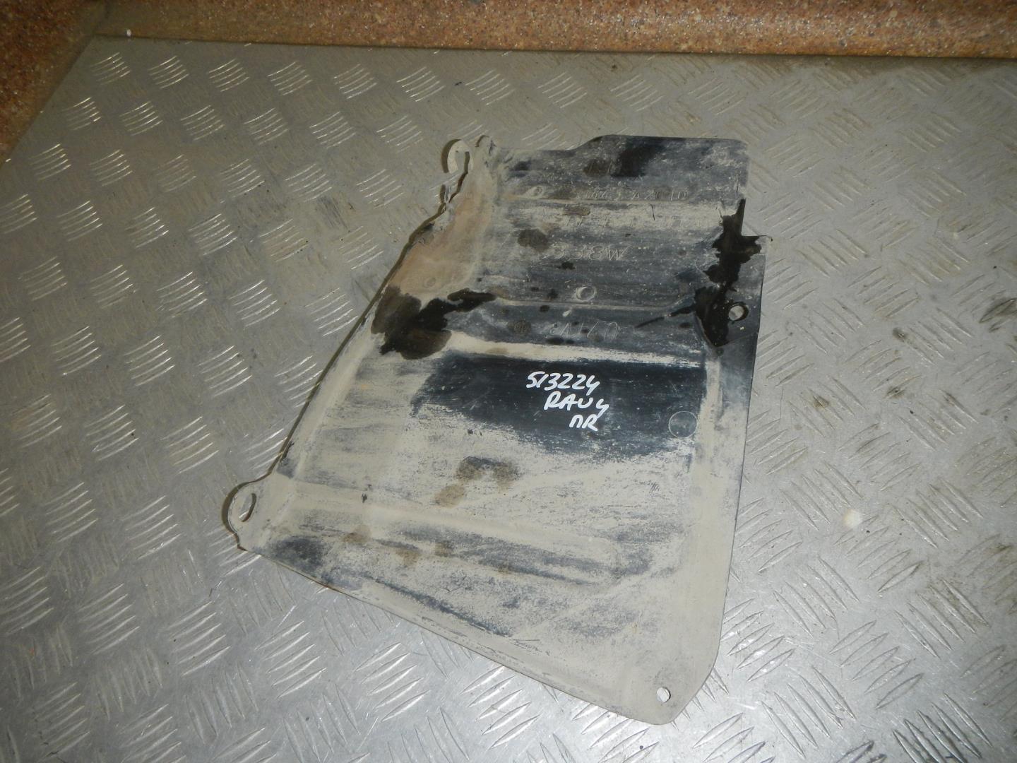 Пыльник двигателя боковой правый