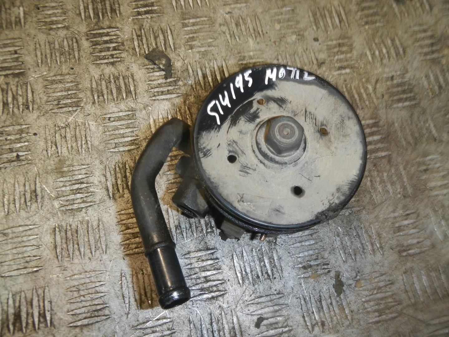 Насос ГУР (гидроусилитель руля)