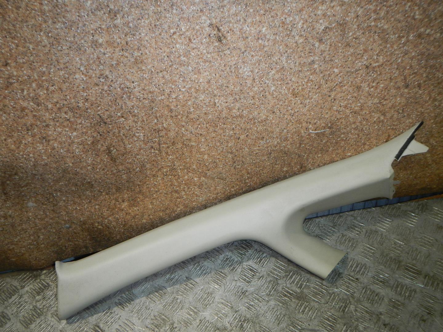 Обшивка стойки