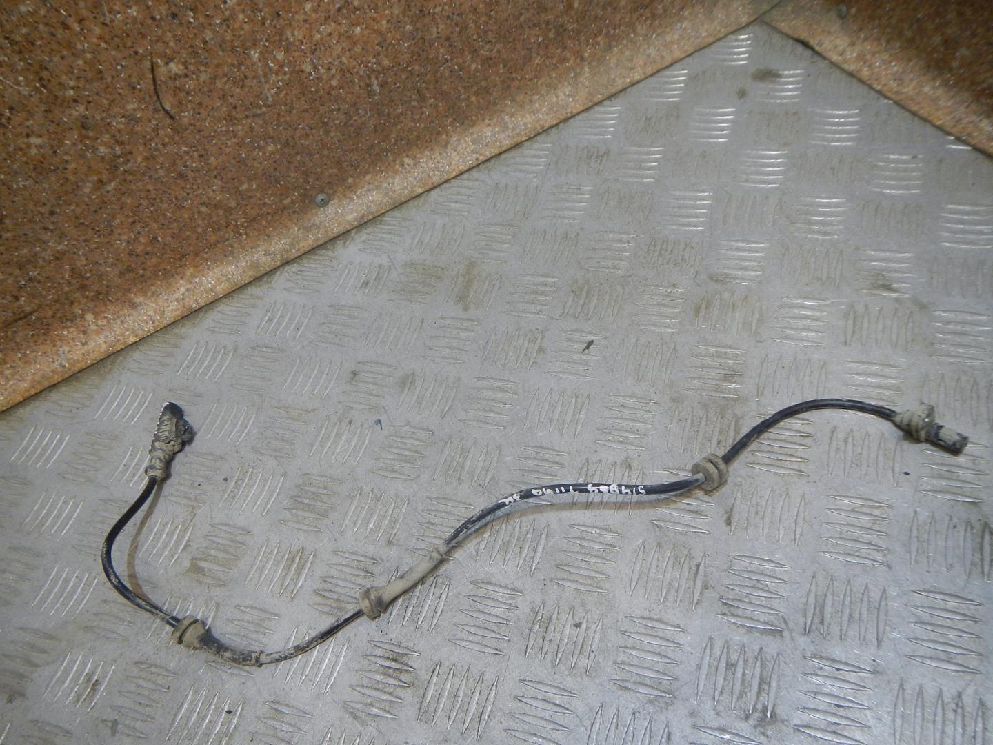 Датчик ABS задний