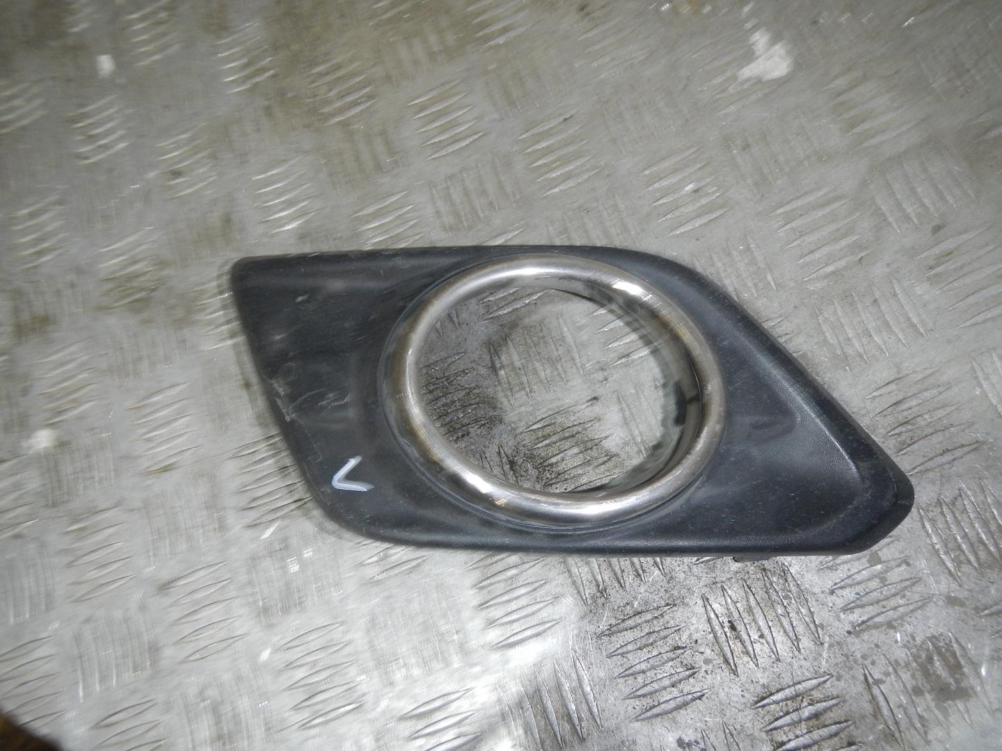 Решетка в бампер левая