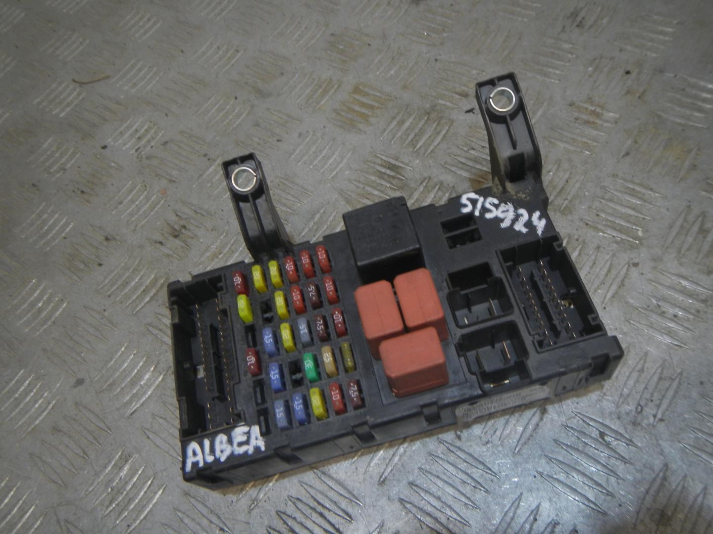 Блок предохранителей