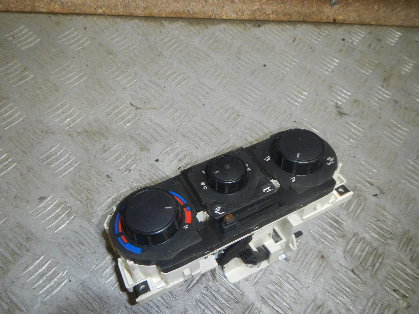 Блок управления климатической установкой