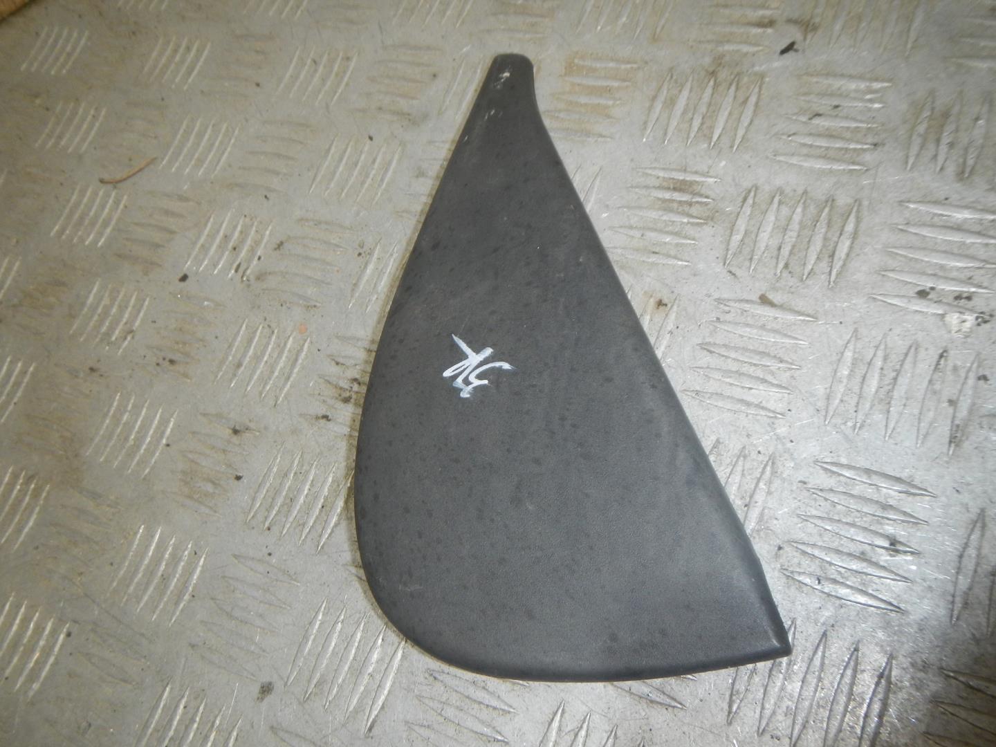 Накладка двери задней правой