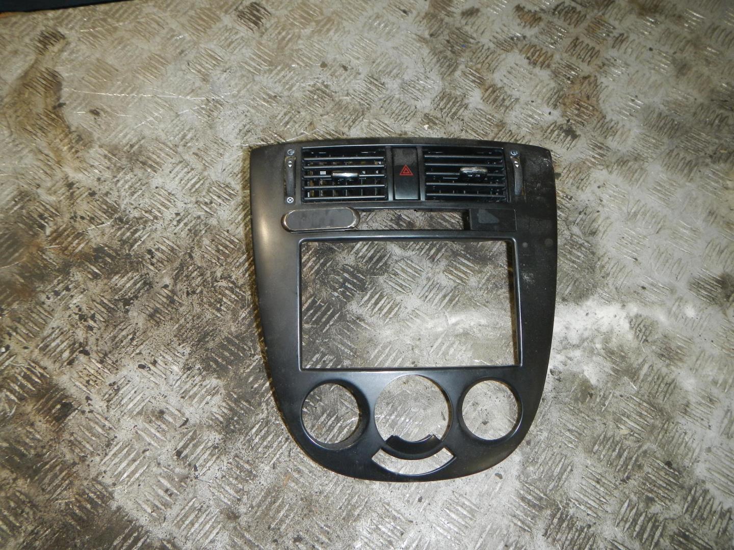 Дефлектор воздушный