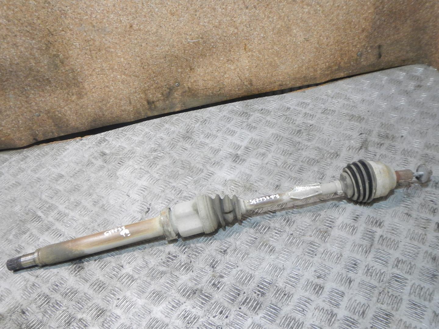 Полуось передняя правая