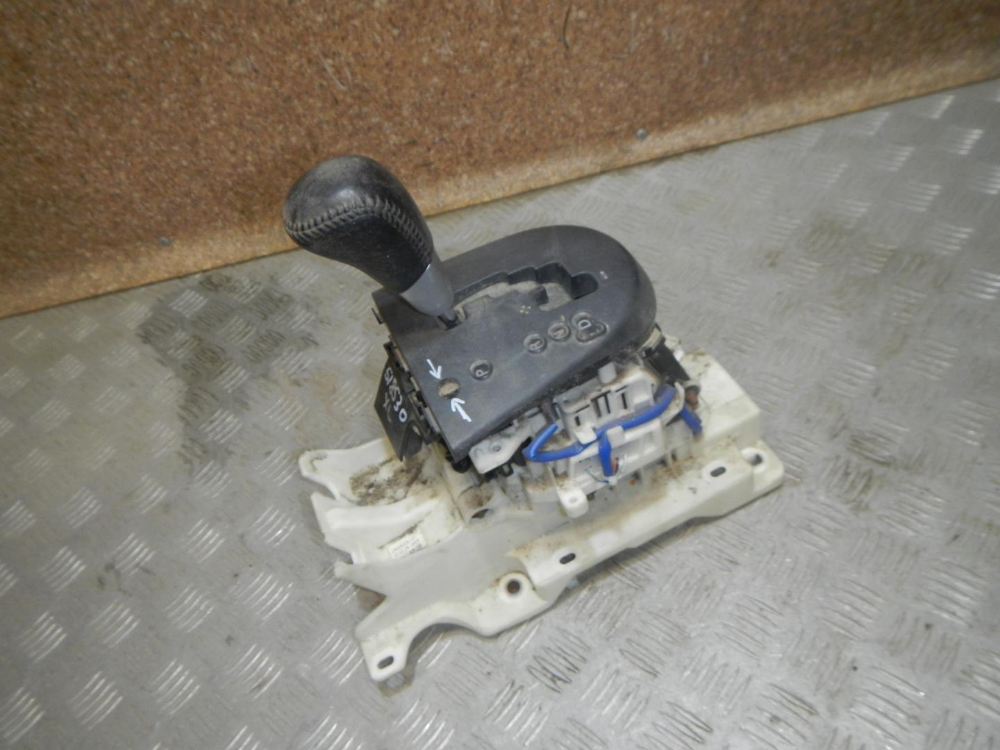 Кулиса МКПП / АКПП