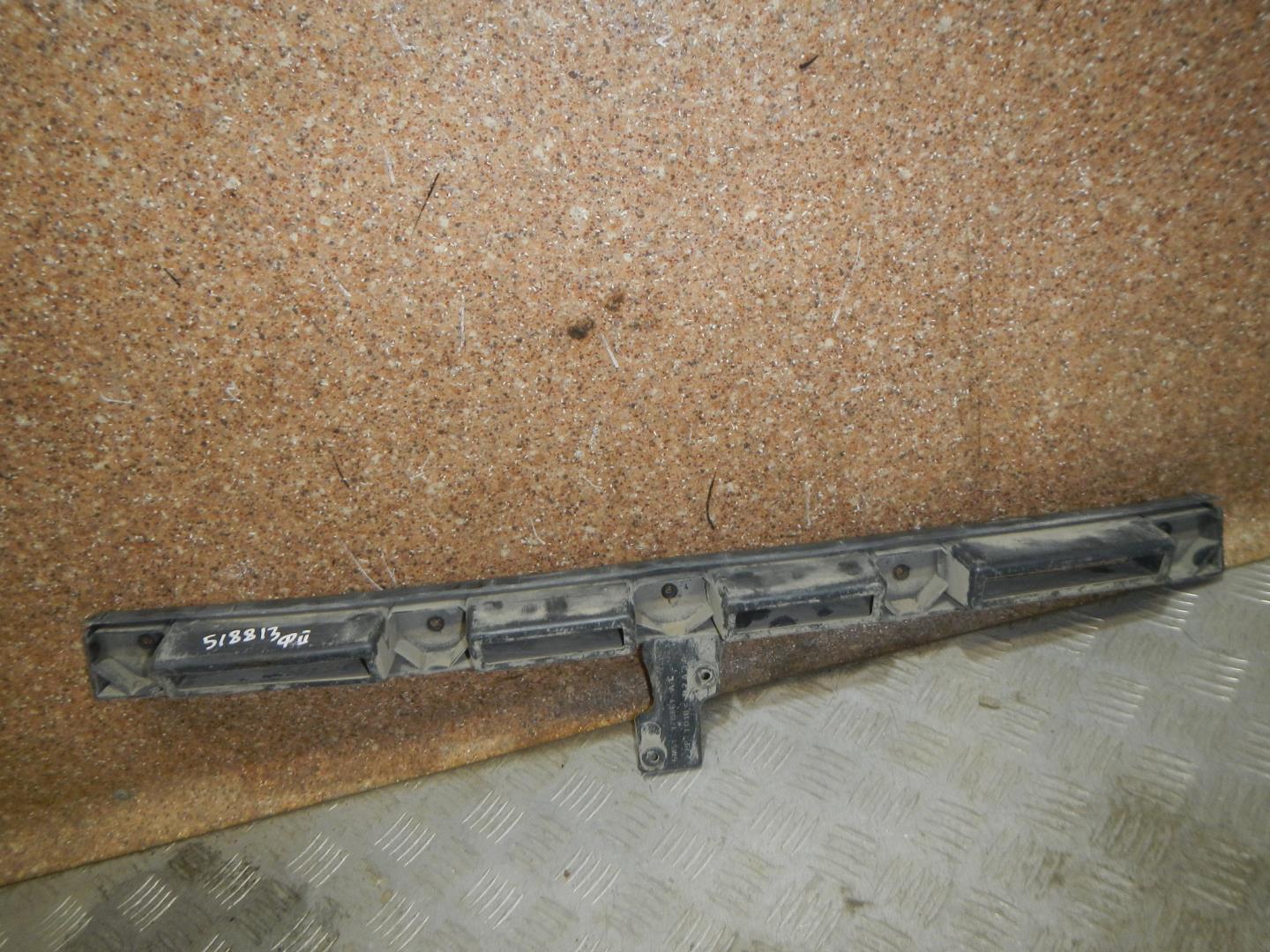 Кронштейн заднего бампера