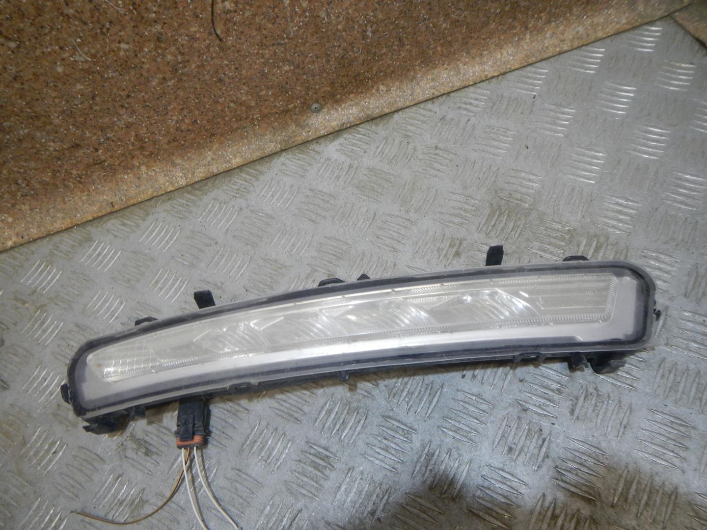 Фара дневного света левая (ходовые огни)