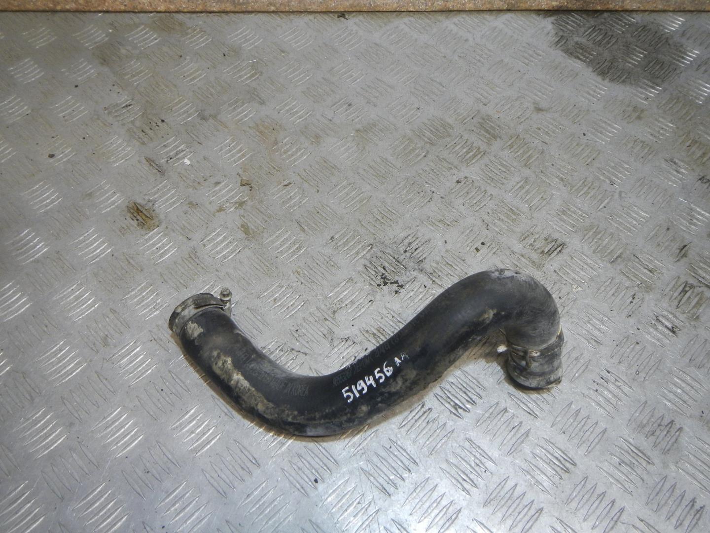 Патрубок радиатора