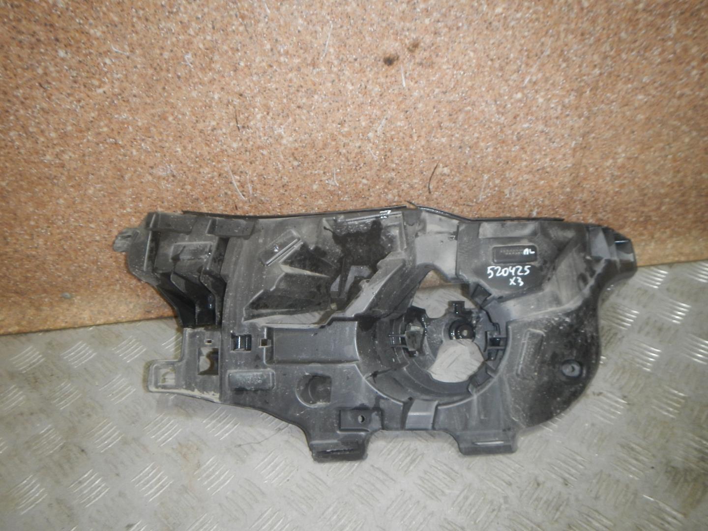 Кронштейн фары противотуманной левой