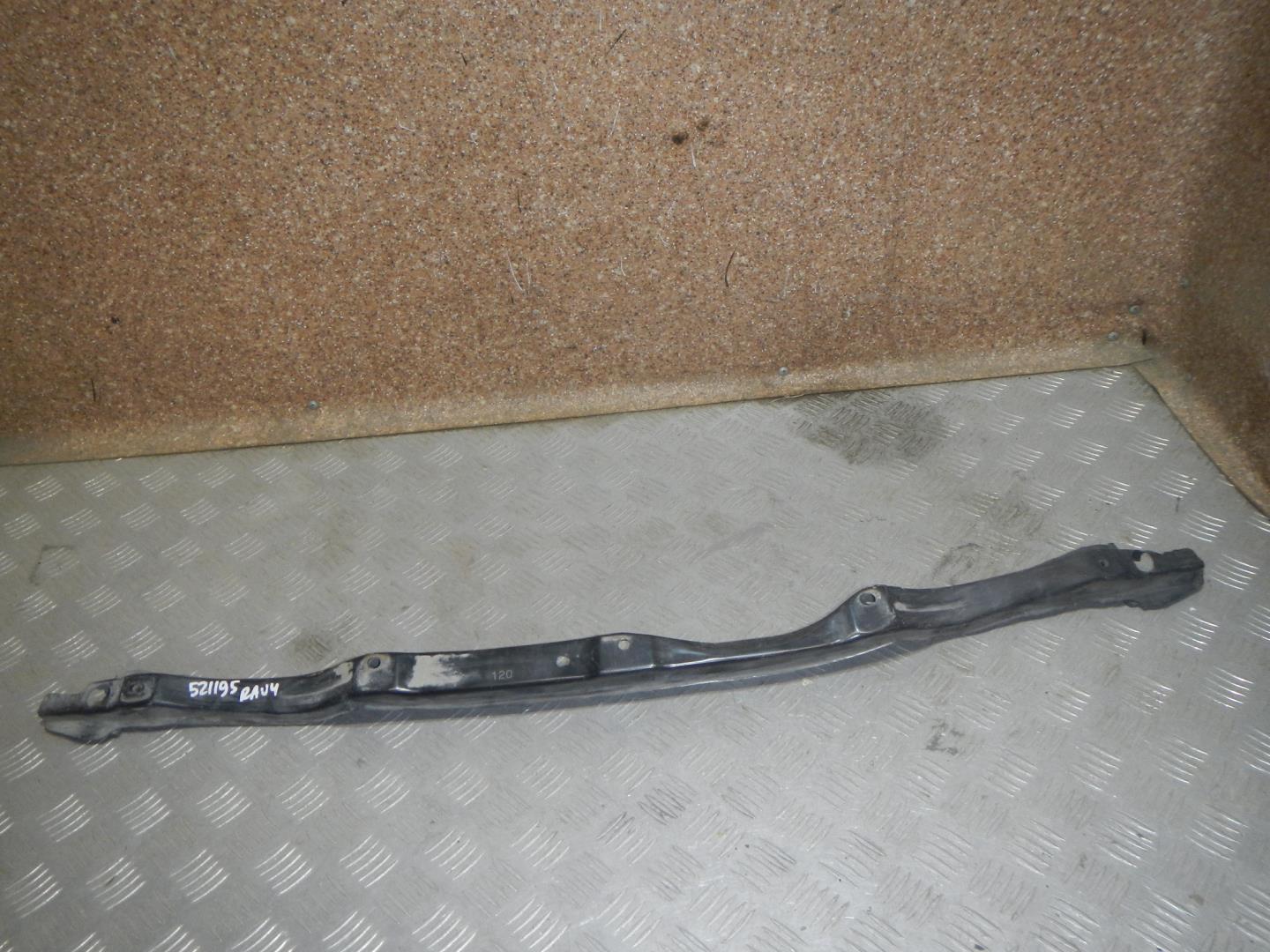 Усилитель переднего бампера