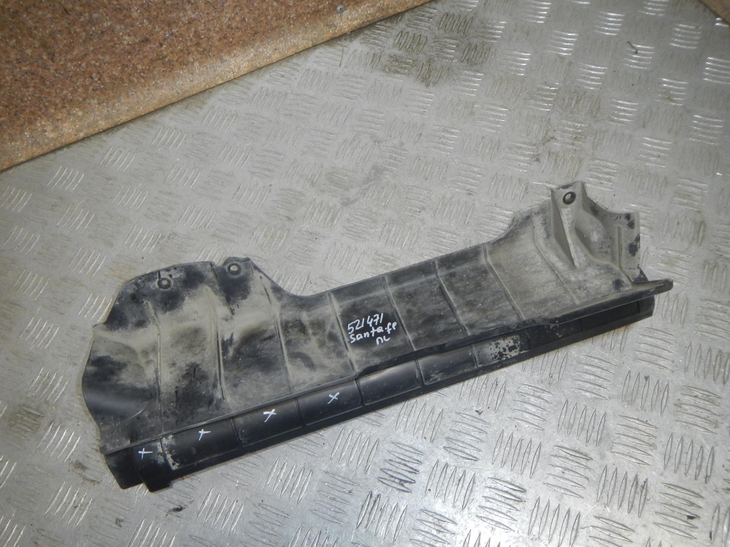 Воздуховод радиатора левый