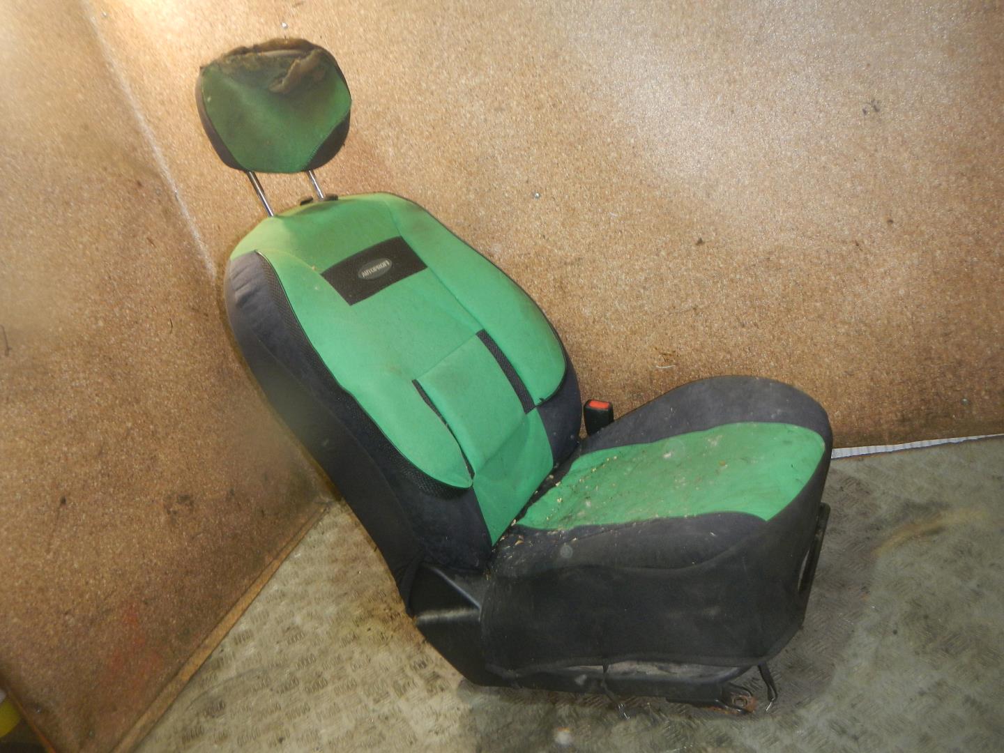 Сиденье переднее правое