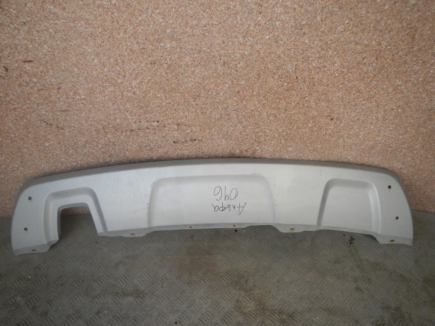 Накладка заднего бампера