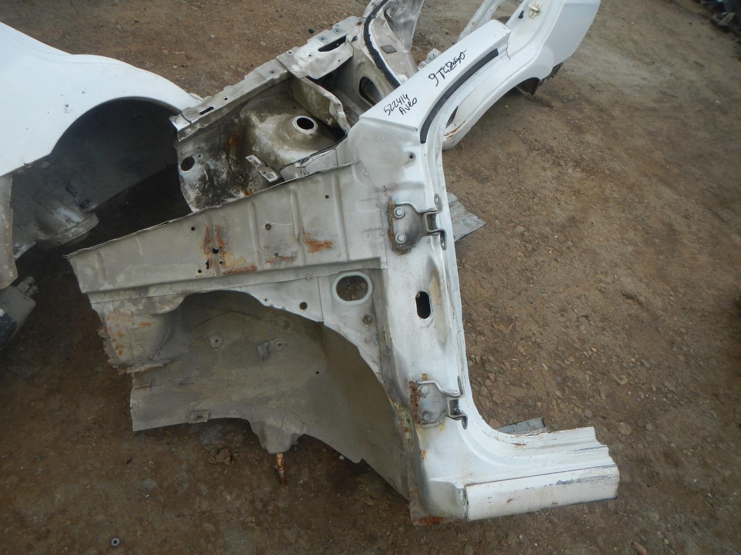 Кузовной элемент