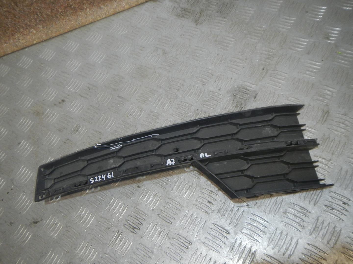 Решетка в бампер левая