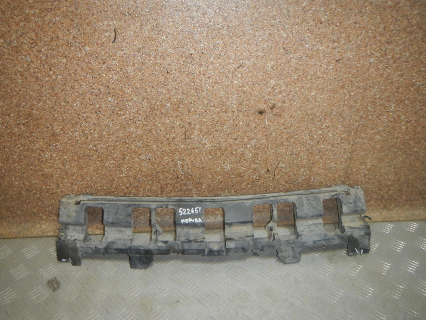 Кронштейн переднего бампера