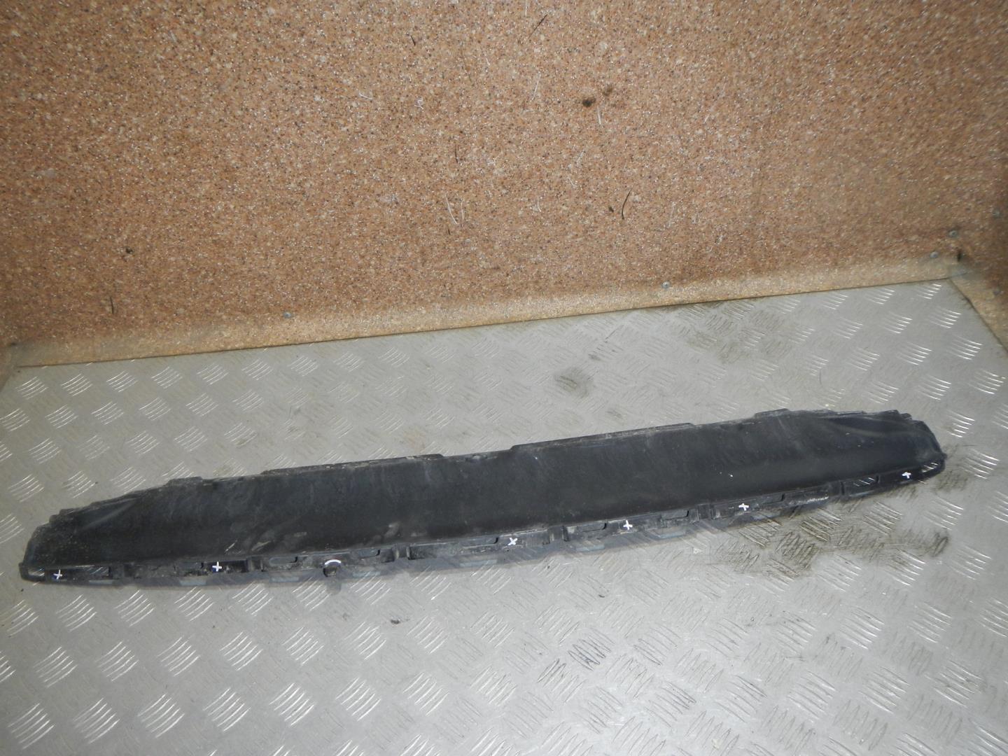 Воздуховод радиатора нижний