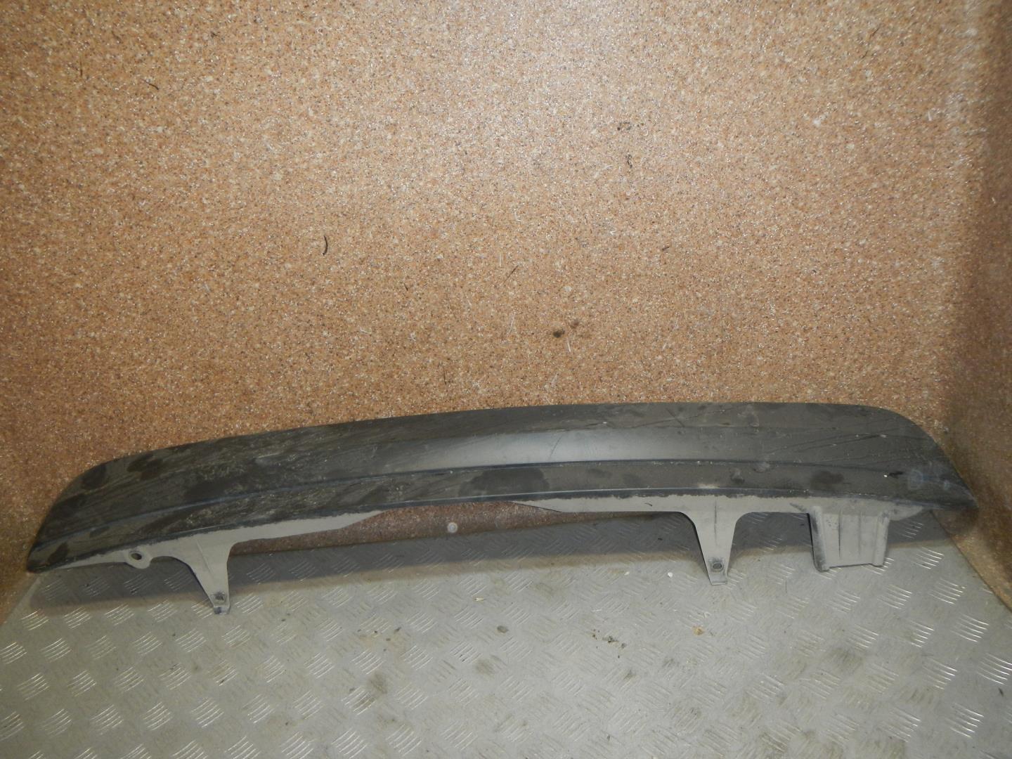 Накладка заднего бампера