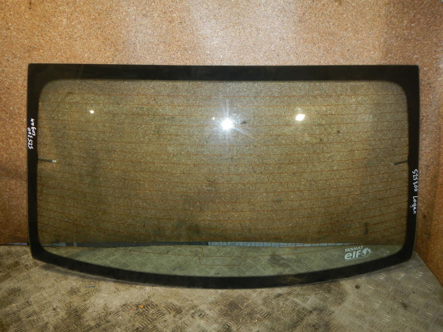 Стекло заднее