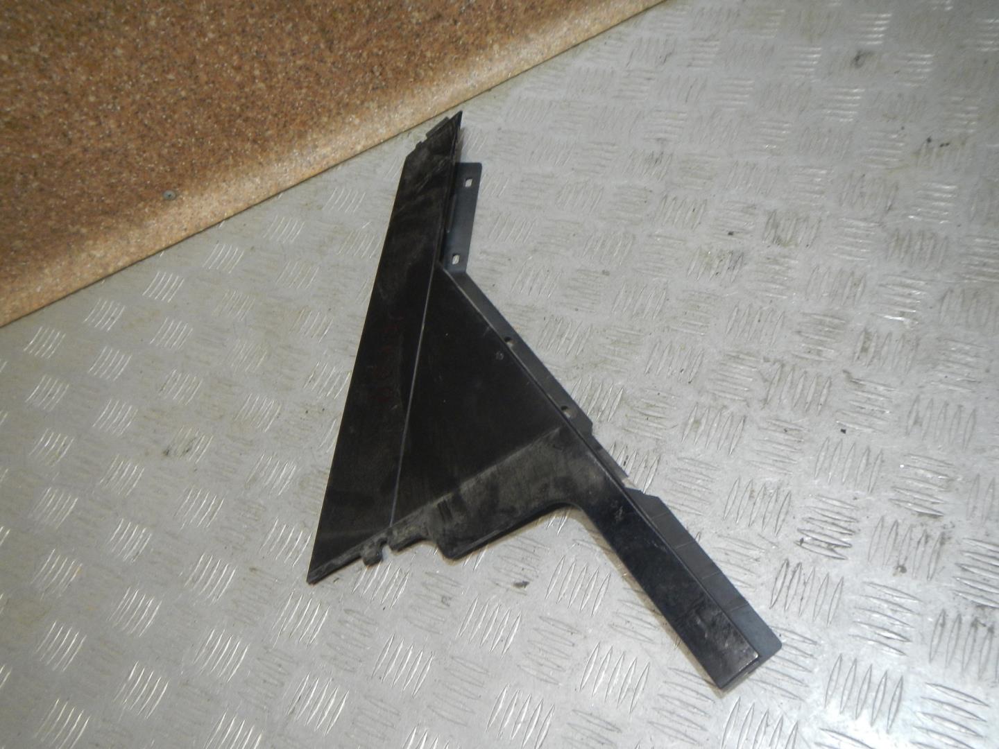 Накладка двери задней правой