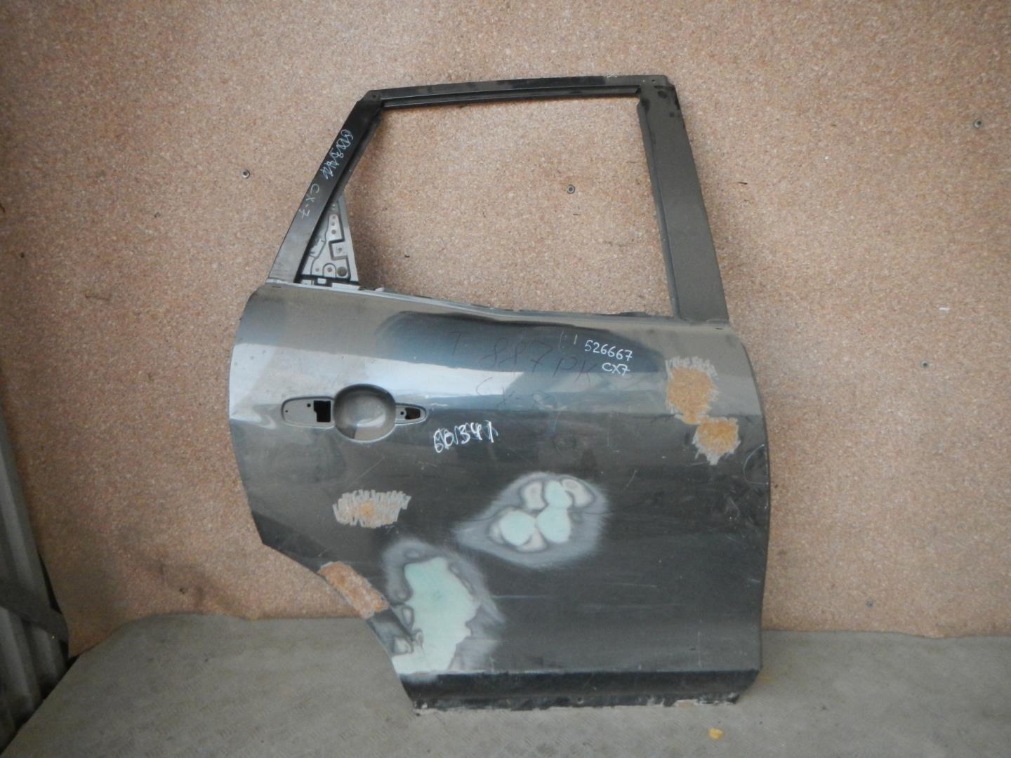 Дверь задняя правая