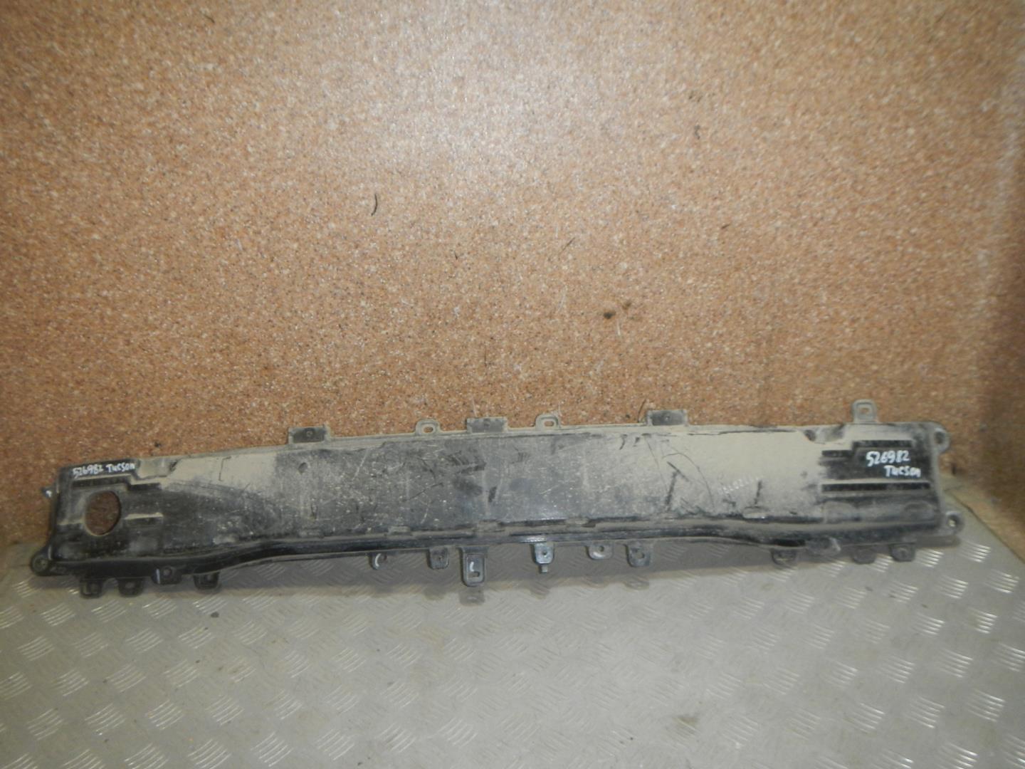 Усилитель заднего бампера