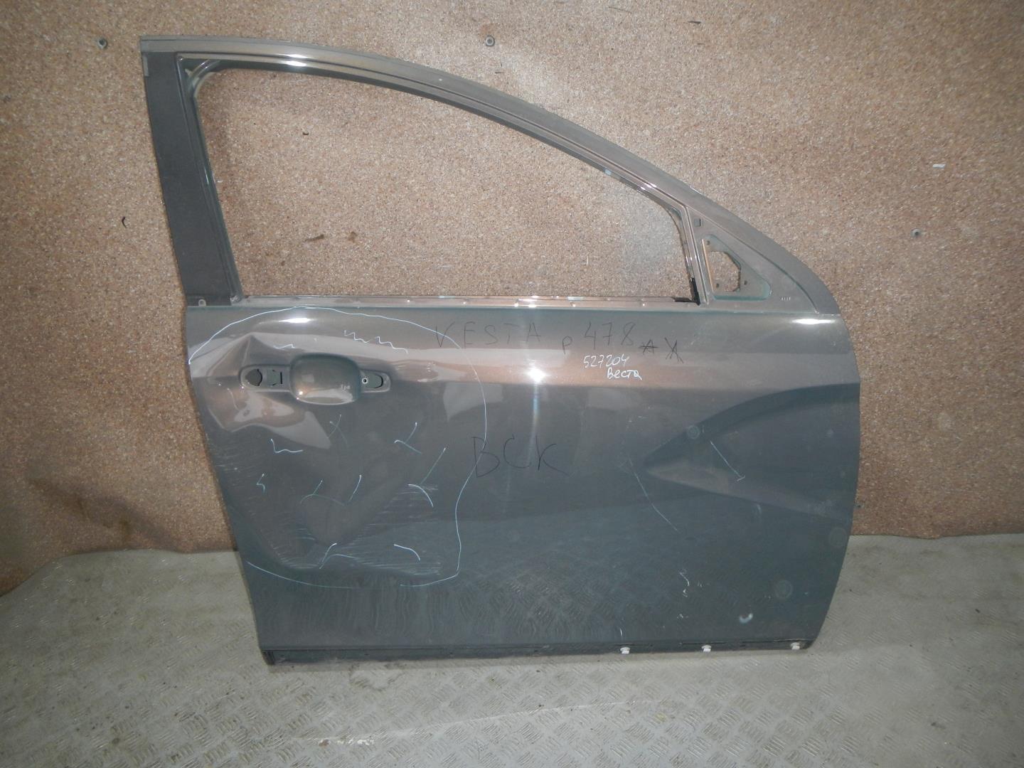 Дверь передняя правая