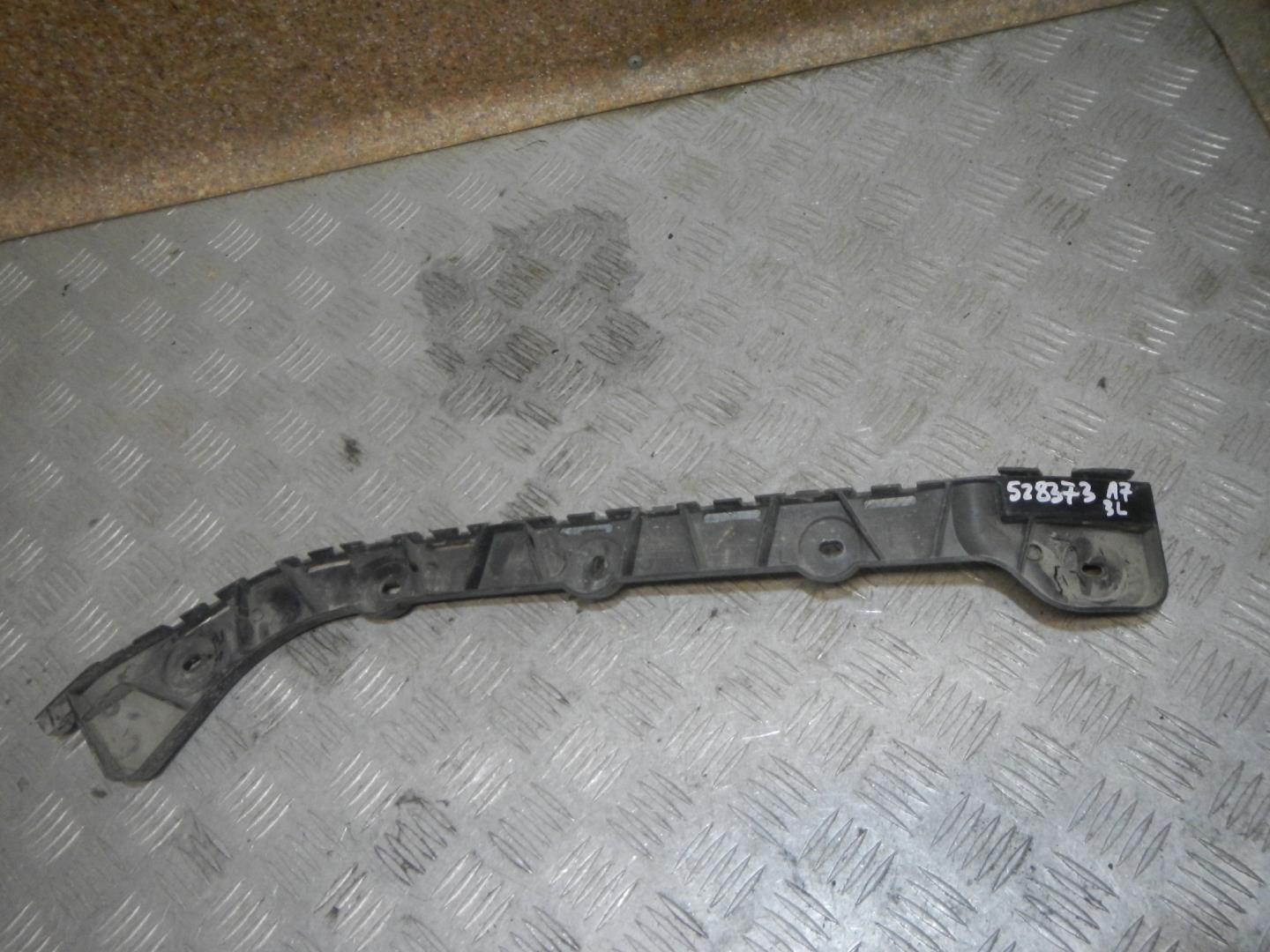 Кронштейн заднего бампера левый