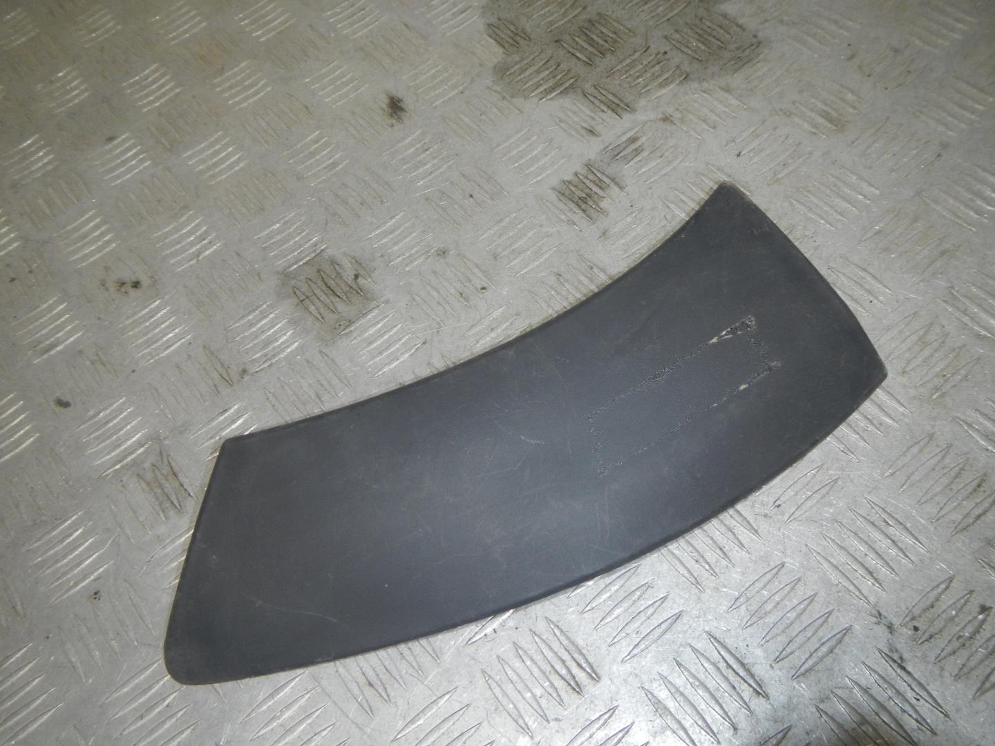 Накладка заднего бампера левая