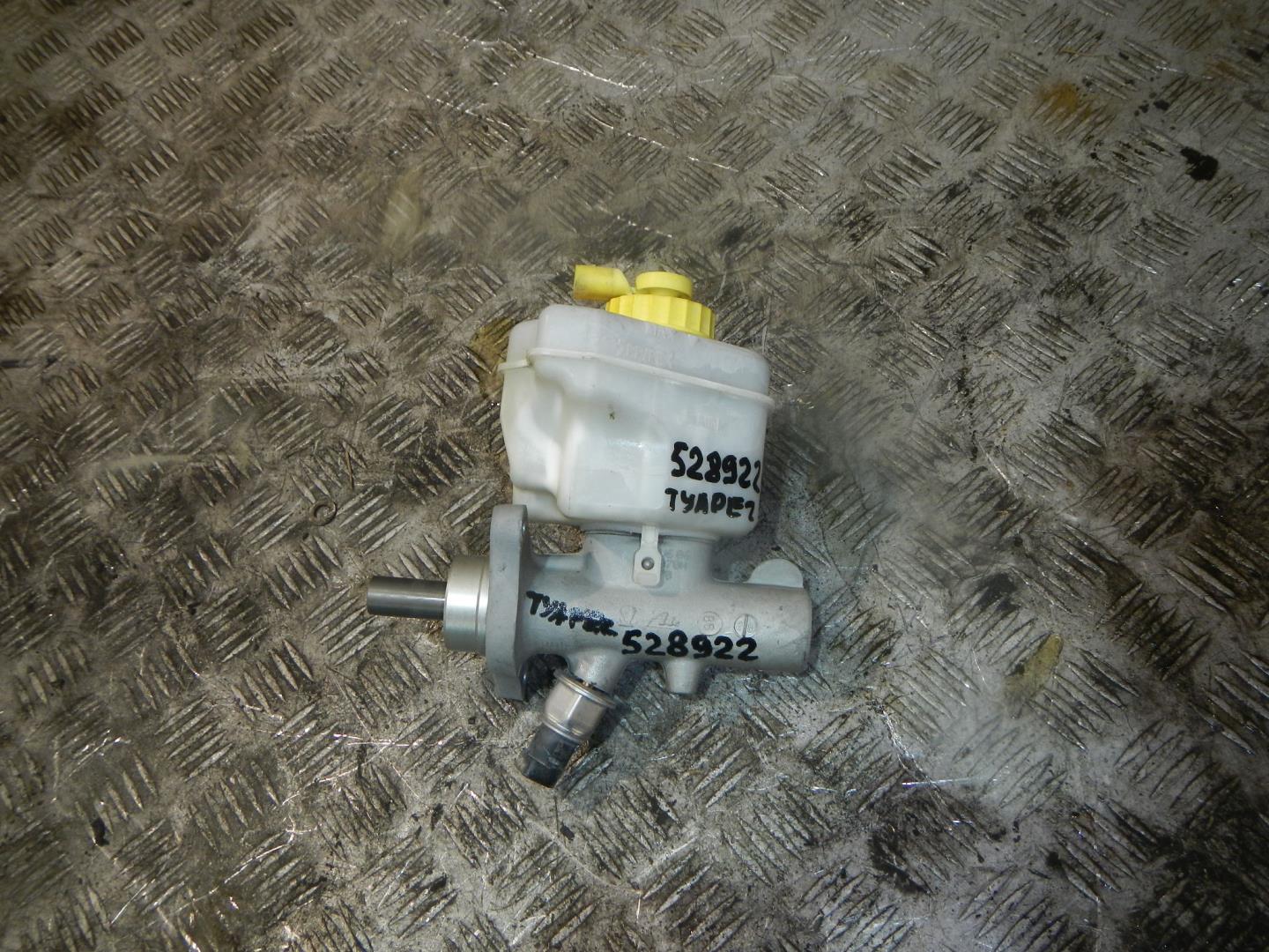 Цилиндр тормозной главный