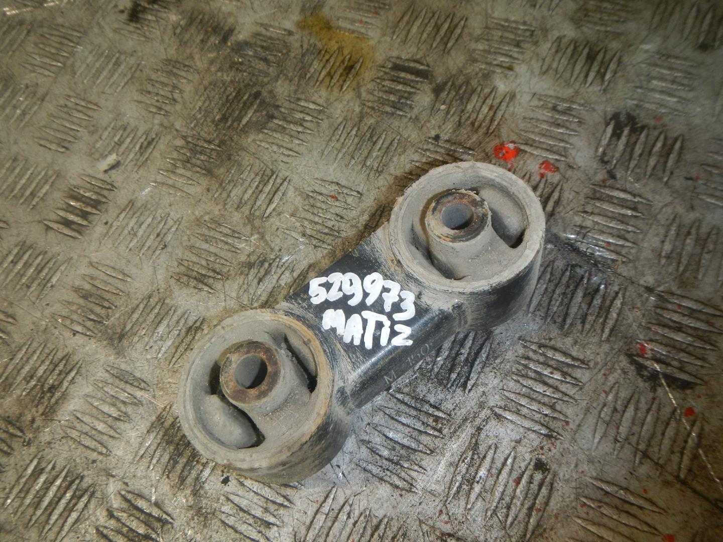 Опора двигателя задняя