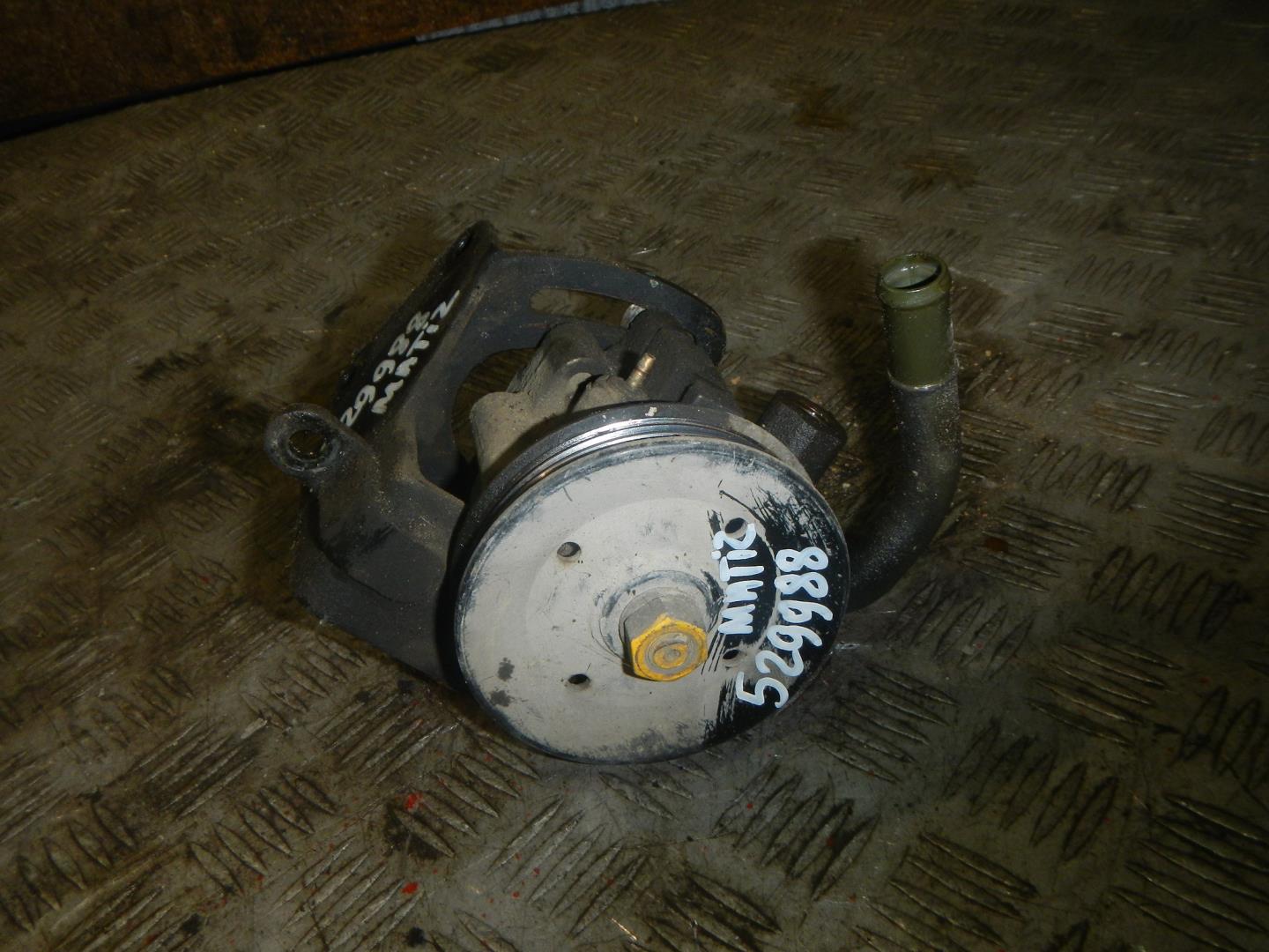 Насос ГУР (гидроусилитель руля)