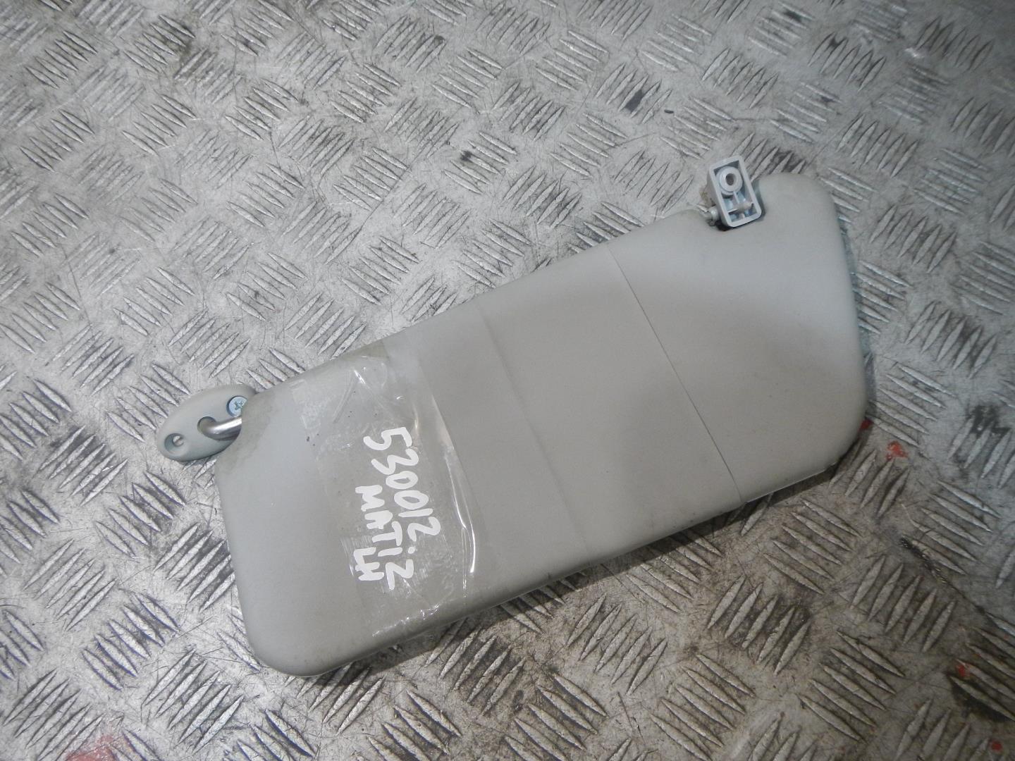 Козырек солнцезащитный