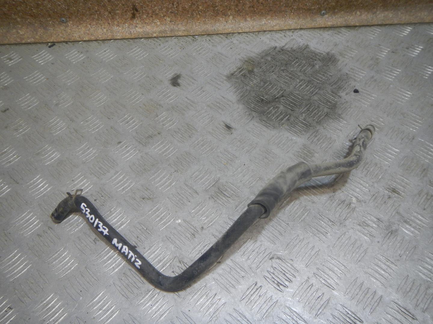 Патрубок радиатора