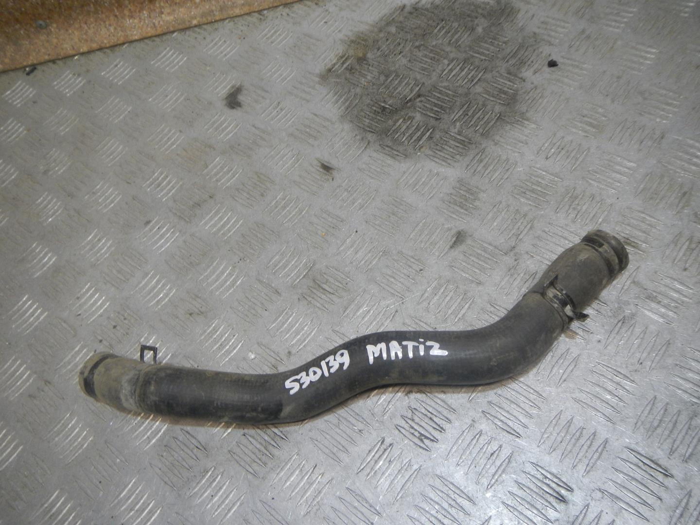 Патрубок радиатора