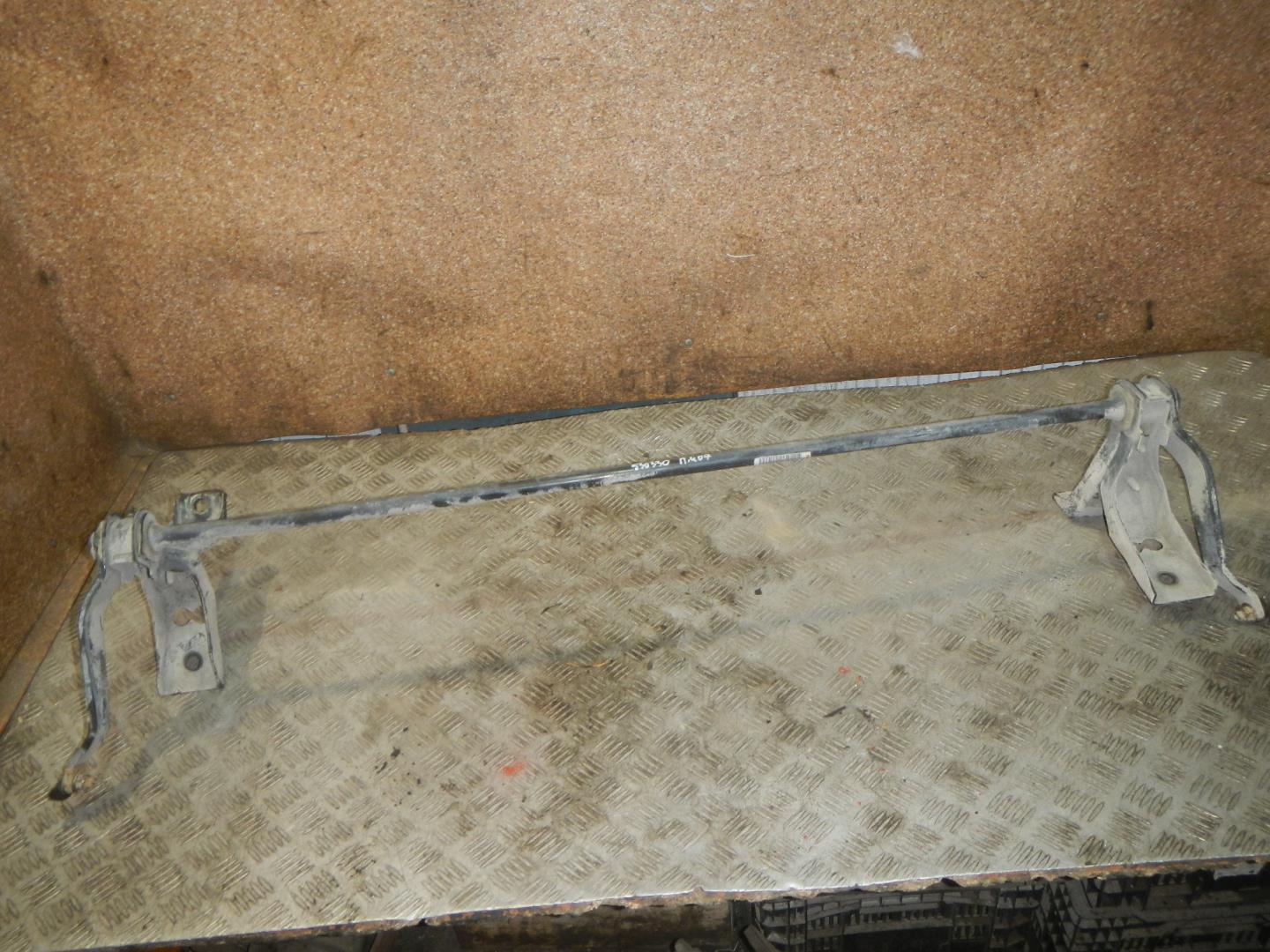 Стабилизатор задний