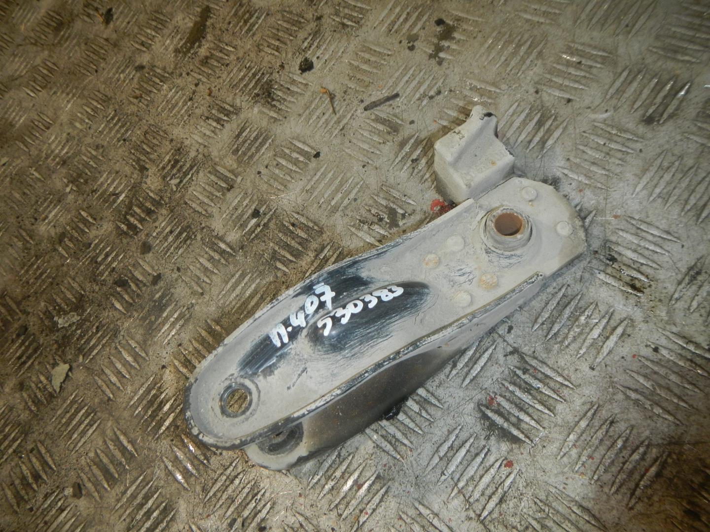 Кронштейн двигателя задний